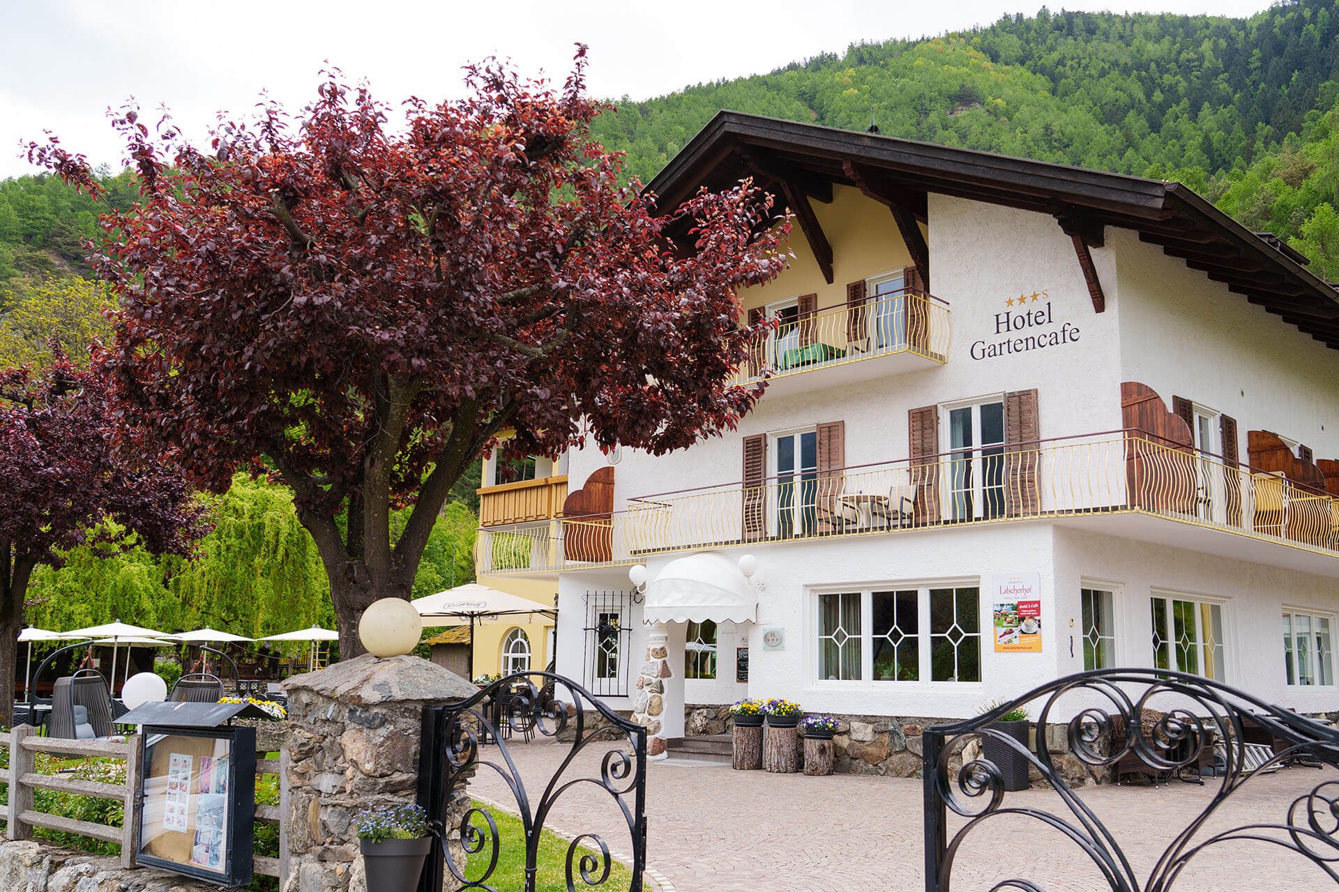 latscherhof-aussen-2024-001